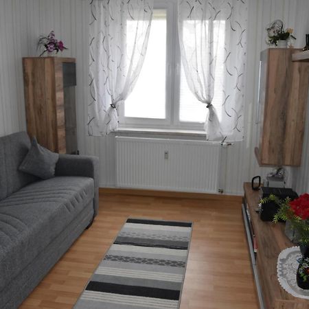 Flora Apartment Galenbeck Екстериор снимка